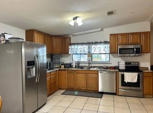 1353 Four Seasons Blvd, Tampa, FL 33613