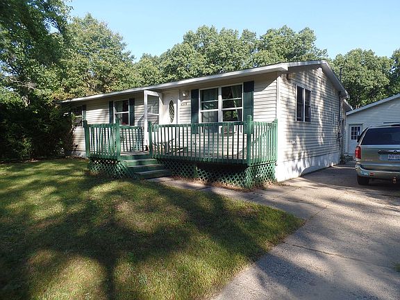 3rd image of 4508 E Laketon Ave