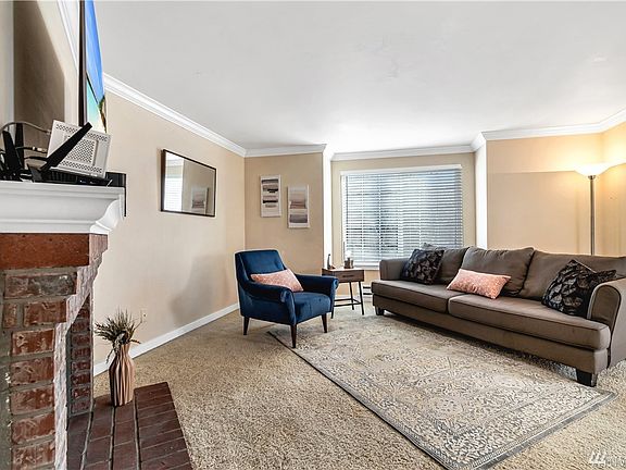 4th image of 23410 18th Ave S APT A201