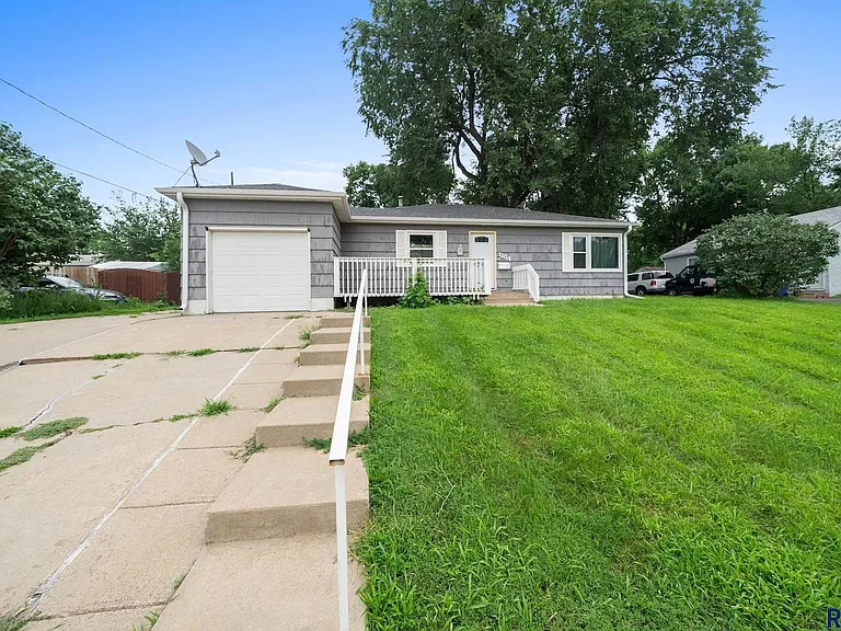 1104 S Cleveland Ave — Photo 27
