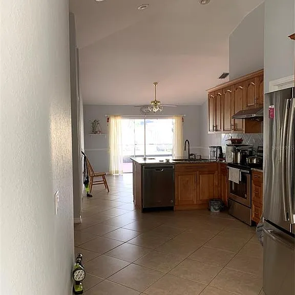 9405 Hidden Water Cir — Photo 45
