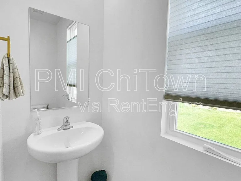 765 Kentshire Cir — Photo 12