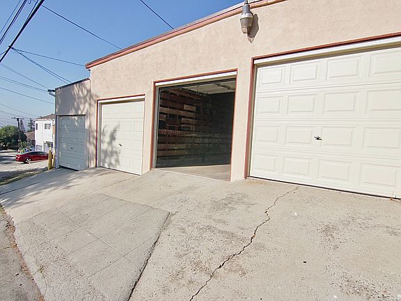 3rd image of 4480 W 61st St