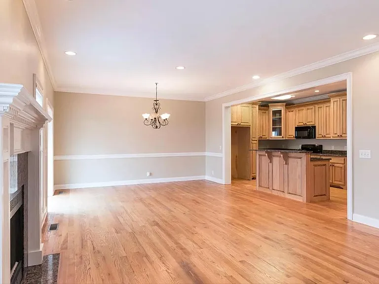 1906 Rosebrook Dr — Photo 6