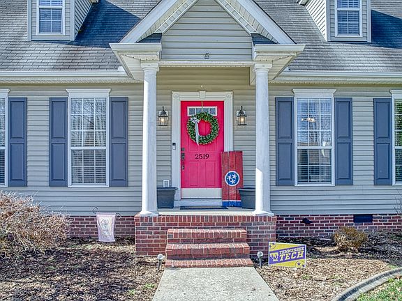 3rd image of 2519 Park West Dr