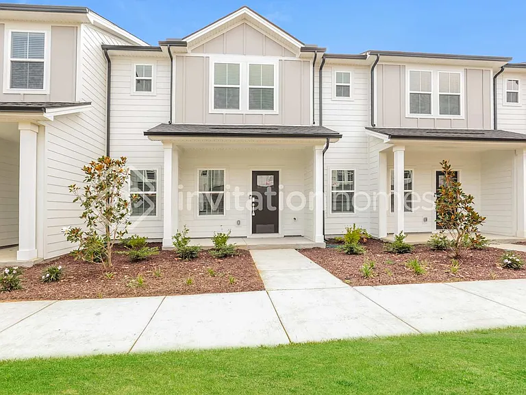 228 River Rock Dr — Photo 1