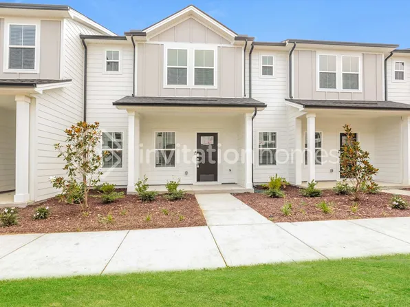 228 River Rock Dr, Lebanon, TN 37087