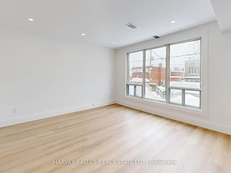 1252 Davenport Rd #1 — Photo 6