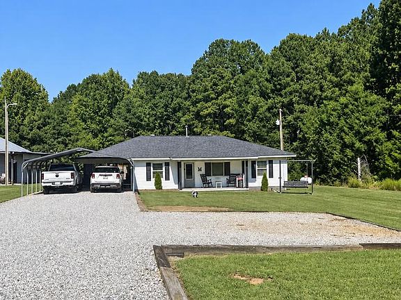2nd image of 1688 Mount Carmel Rd