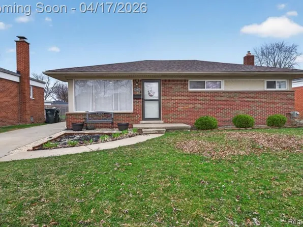 23407 Recreation St, Saint Clair Shores, MI 48082