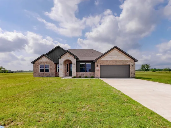 443 Private Road 7413, Wills Pt, TX 75169