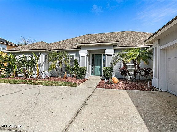 3rd image of 1012 W TERRANOVA Way