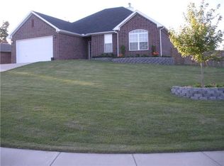 3032 Amberwood St, Springdale, AR 72762