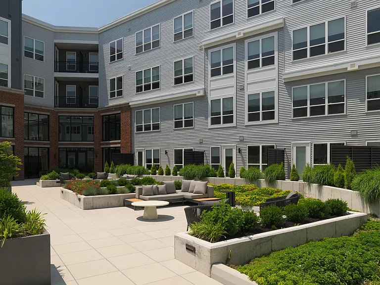 EDGE Apartments — Photo 33