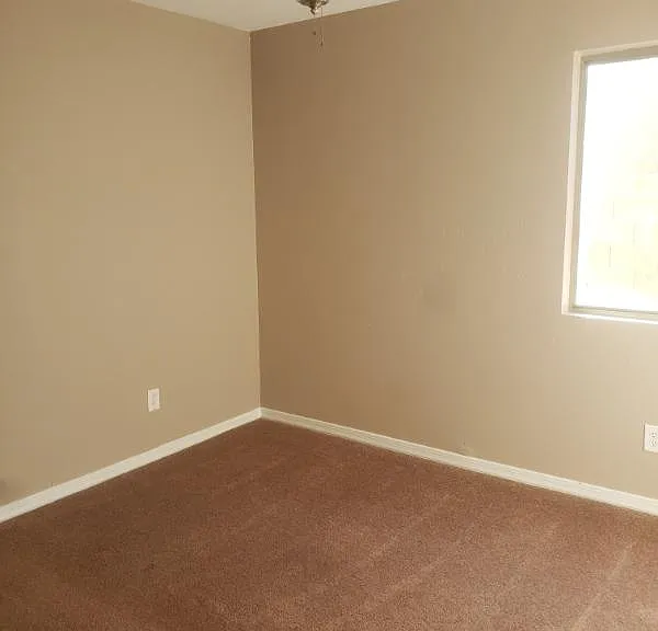 743 E Wolf Hollow Dr — Photo 9