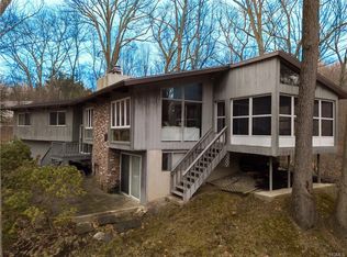 124 Park View Rd N, Pound Ridge, NY 10576