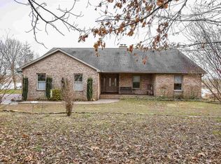 9977 Fisherville Rd, Elberfeld, IN 47613