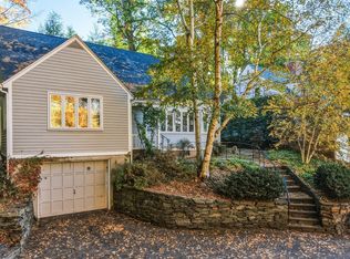31 Langworthy Rd, Northampton, MA 01060