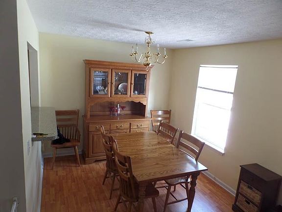 5th image of 128 Clover Valley Dr