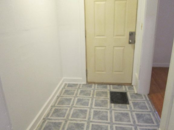 2nd image of 225 E Parkway Ave
