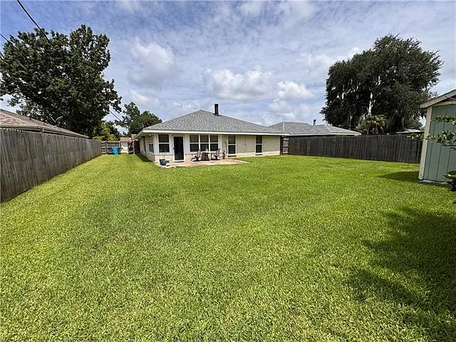 319 Lakewood Dr — Photo 16