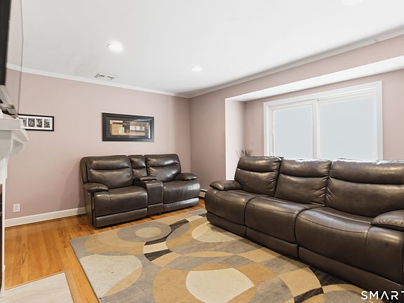 4th image of 112 Brentwood Road