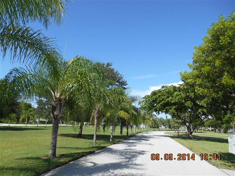 2nd image of 5321 Blue Crab Cir APT I3