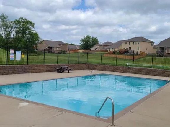 4th image of 2013 Austin Dr