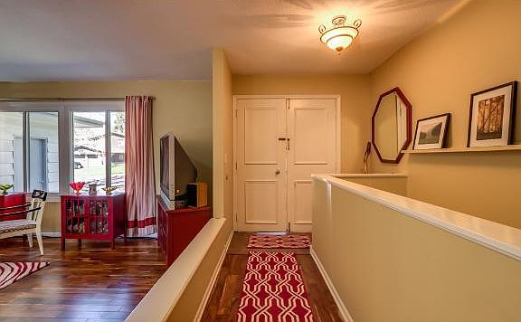 5th image of 607 132nd Cir