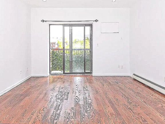 5th image of 113 Stockholm St #3E