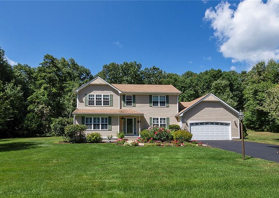 1st image of 12 Kimberly Dr