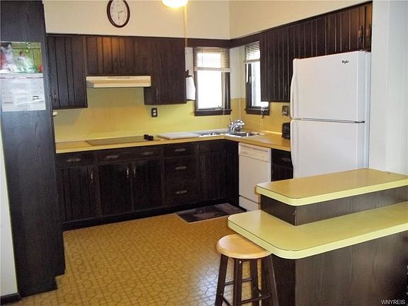 4th image of 1137 Haeberle Ave