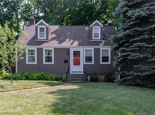 4 Durkin St, Manchester, CT 06040