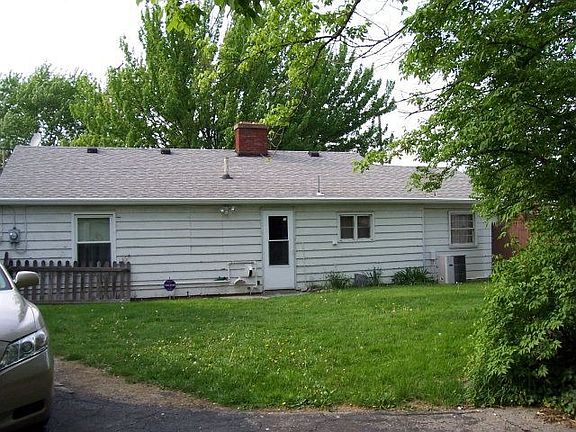 2nd image of 487 Bellefontaine Ave