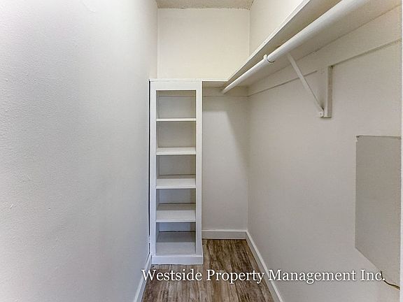 3rd image of 28 Sunset Ave APT 11