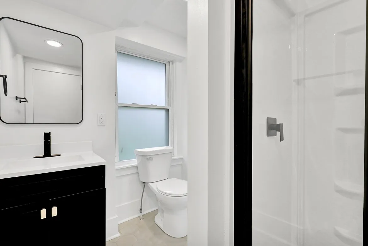 2 bed, 1500 sqft, $1,600 — Photo 2