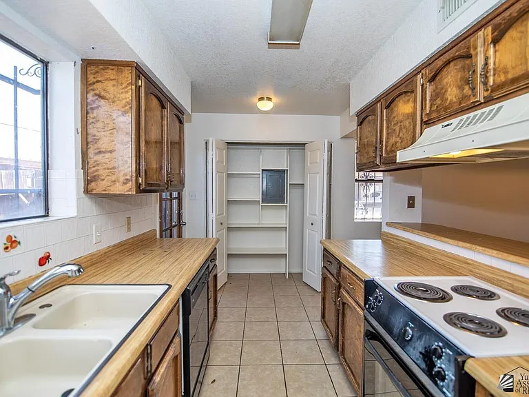 833 S Avenue A #32 — Photo 8