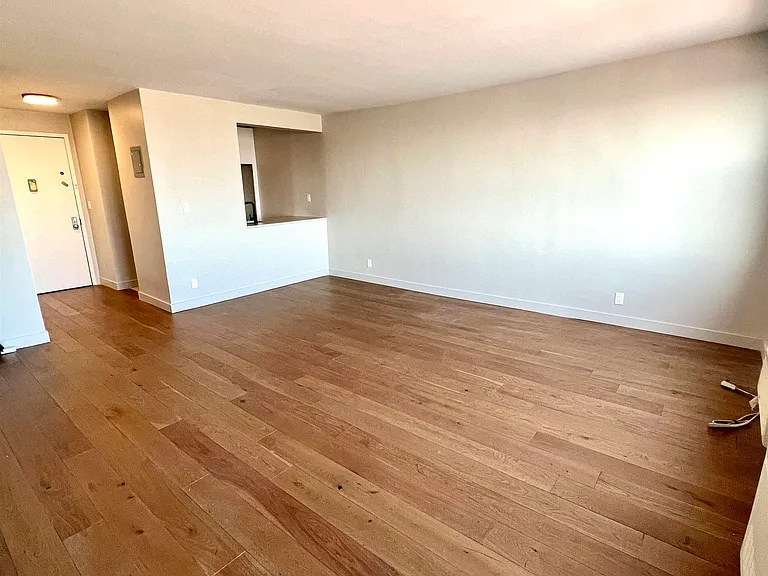 500 Central Ave #1004 — Photo 9