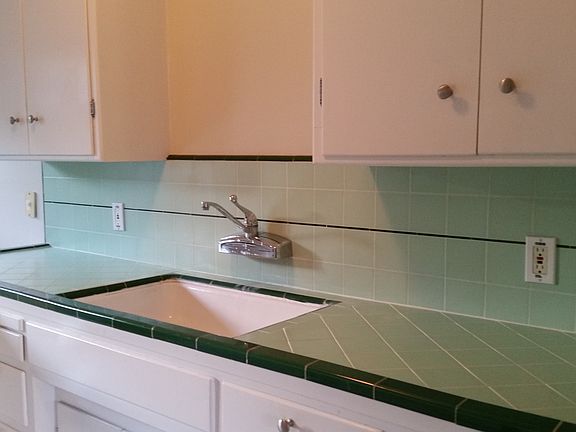 2nd image of 337 Kuehnis Dr
