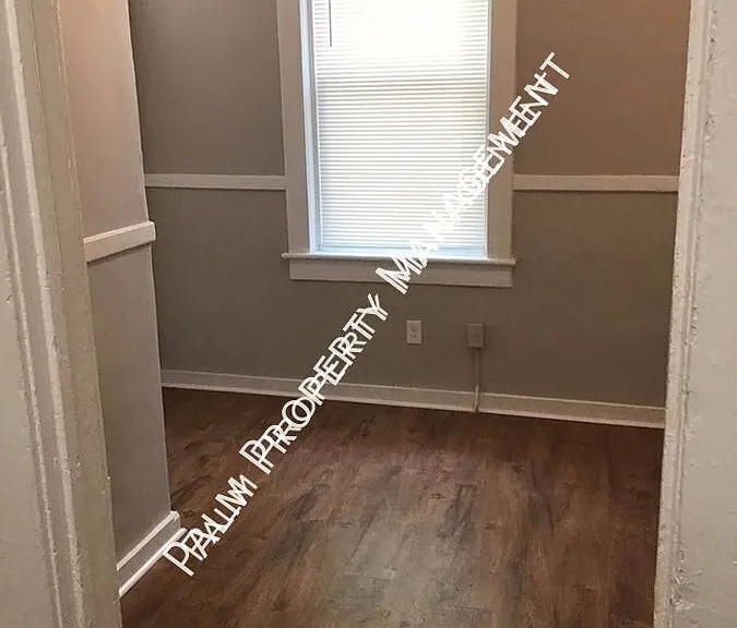 1018 E Anderson St #1B — Photo 8