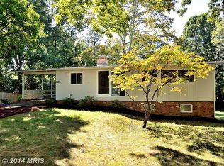 2922 Meadow View Rd, Falls Church, VA 22042