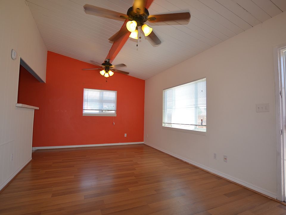 1st image of 4762 Kleefeld Ave