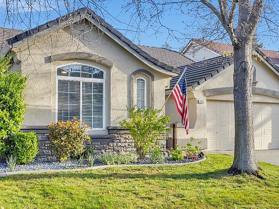 2nd image of 2055 Riggs Ave