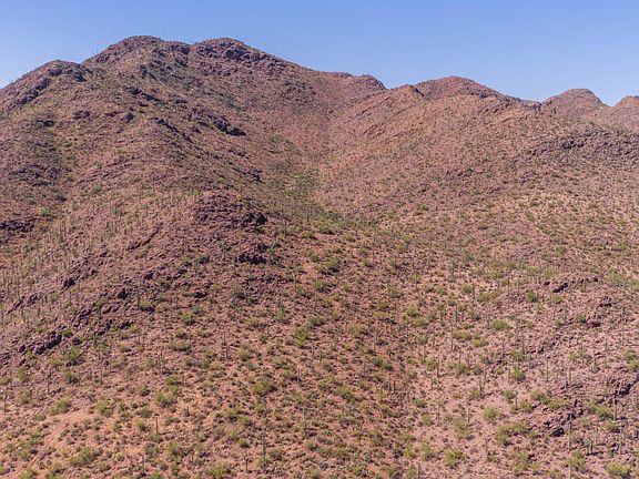 3rd image of 275 N Camino De Oeste
