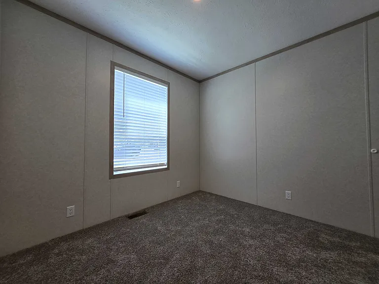 29800 Guilford Cir #109 — Photo 23