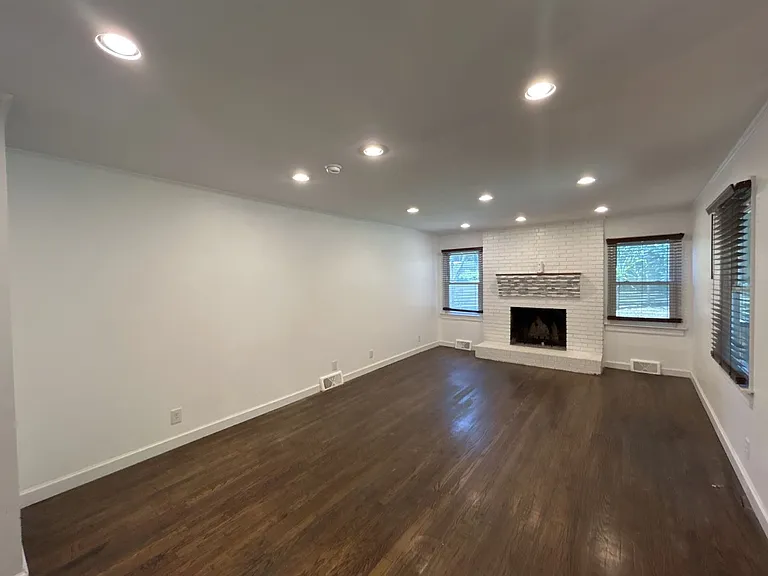 5933 Crestwood Dr — Photo 10