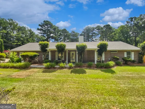 105 Creekwood Ln, Fayetteville, GA 30214