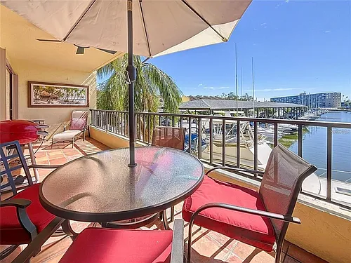 1750 Harbor Pl S Photo 1