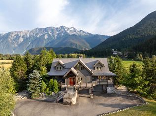 1360 Collins Rd, Pemberton, BC V0N 2L1
