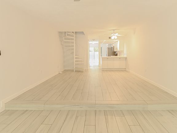 5th image of 87200 Overseas Hwy APT O4
